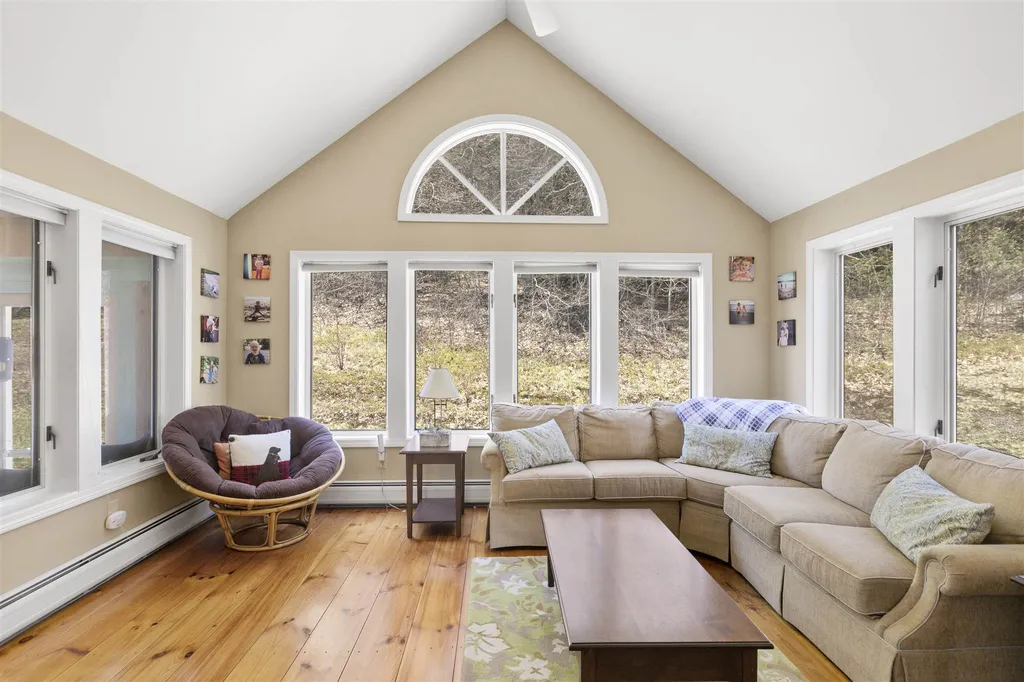 223 Shindagan Road Wilmot NH 03287