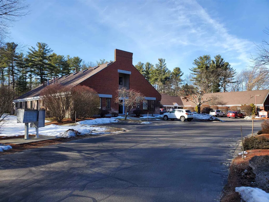 9 Cedarwood Drive Bedford NH 03110