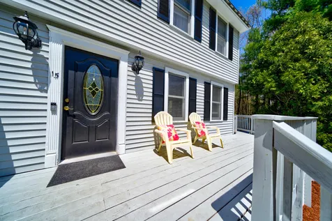 15 Wimbledon Drive Londonderry NH 03053