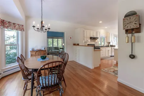 55 Spruce Lane New London NH 03257