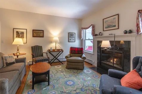 55 Spruce Lane New London NH 03257