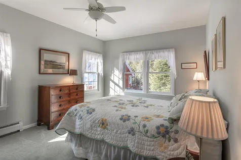 55 Spruce Lane New London NH 03257