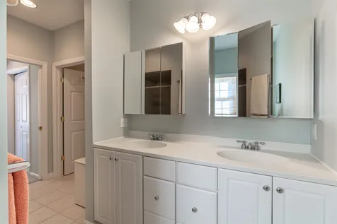 55 Spruce Lane New London NH 03257