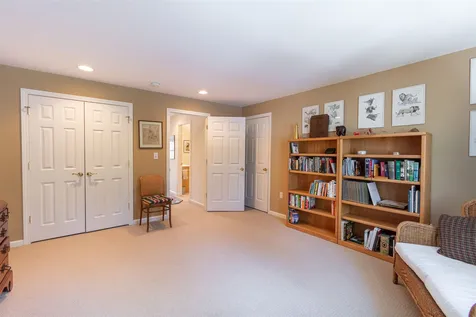 55 Spruce Lane New London NH 03257