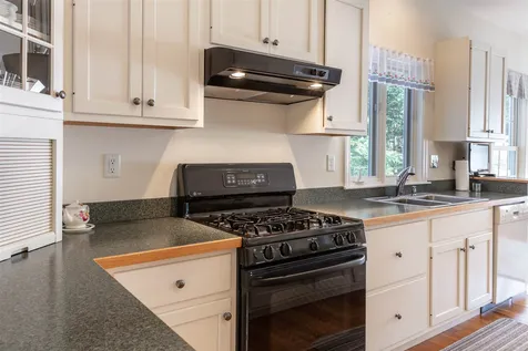 55 Spruce Lane New London NH 03257