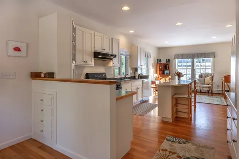 55 Spruce Lane New London NH 03257