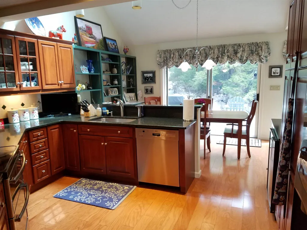 Kitchen 41 Brookside Rd., Thornton, NH 03285 Alpine Lakes Real Estate