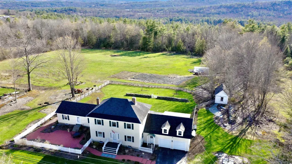569 Canaan Street Canaan NH 03741