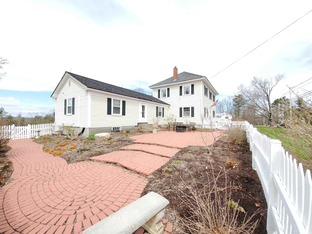 569 Canaan Street Canaan NH 03741