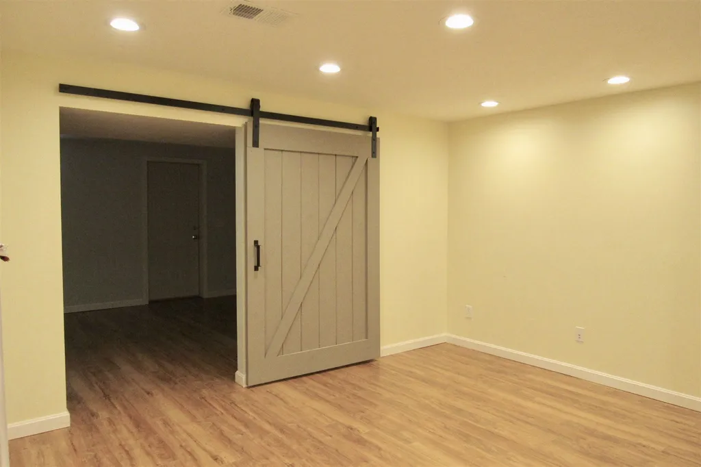 20 Bainbridge Drive Concord NH 03301