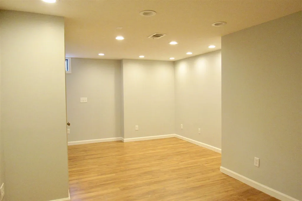 20 Bainbridge Drive Concord NH 03301
