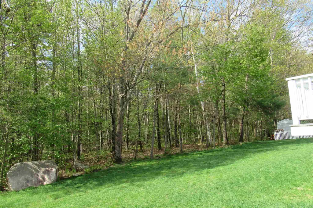 20 Bainbridge Drive Concord NH 03301