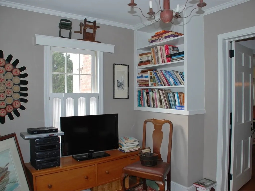 26 Edgewood Lane Burlington VT 05401