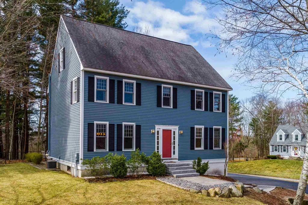 6 Falcone Circle Hampton NH 03842