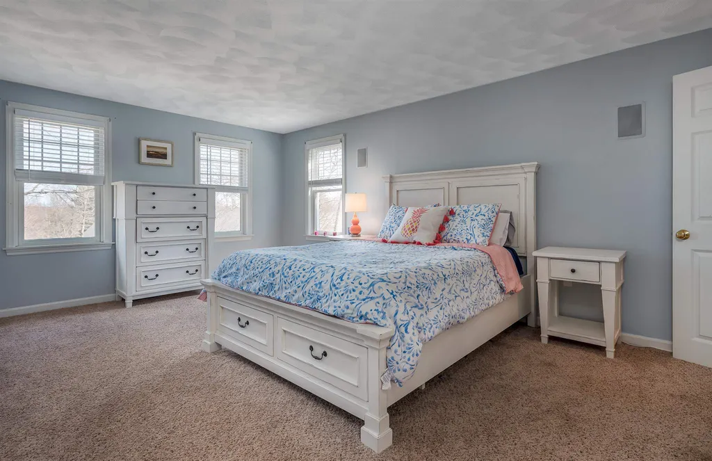 6 Falcone Circle Hampton NH 03842