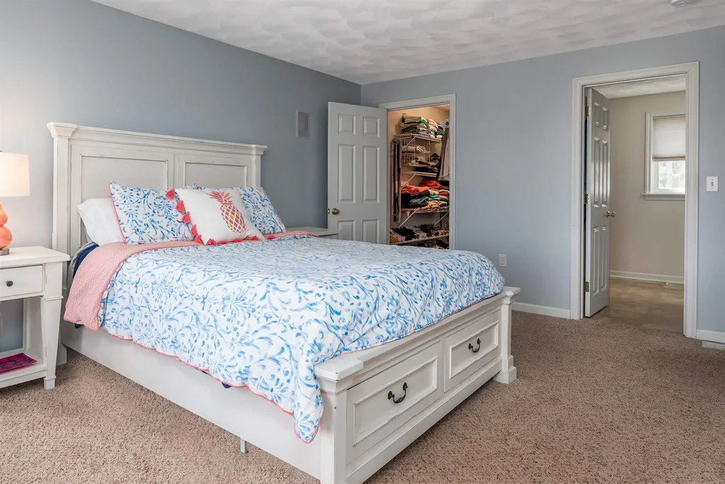 6 Falcone Circle Hampton NH 03842