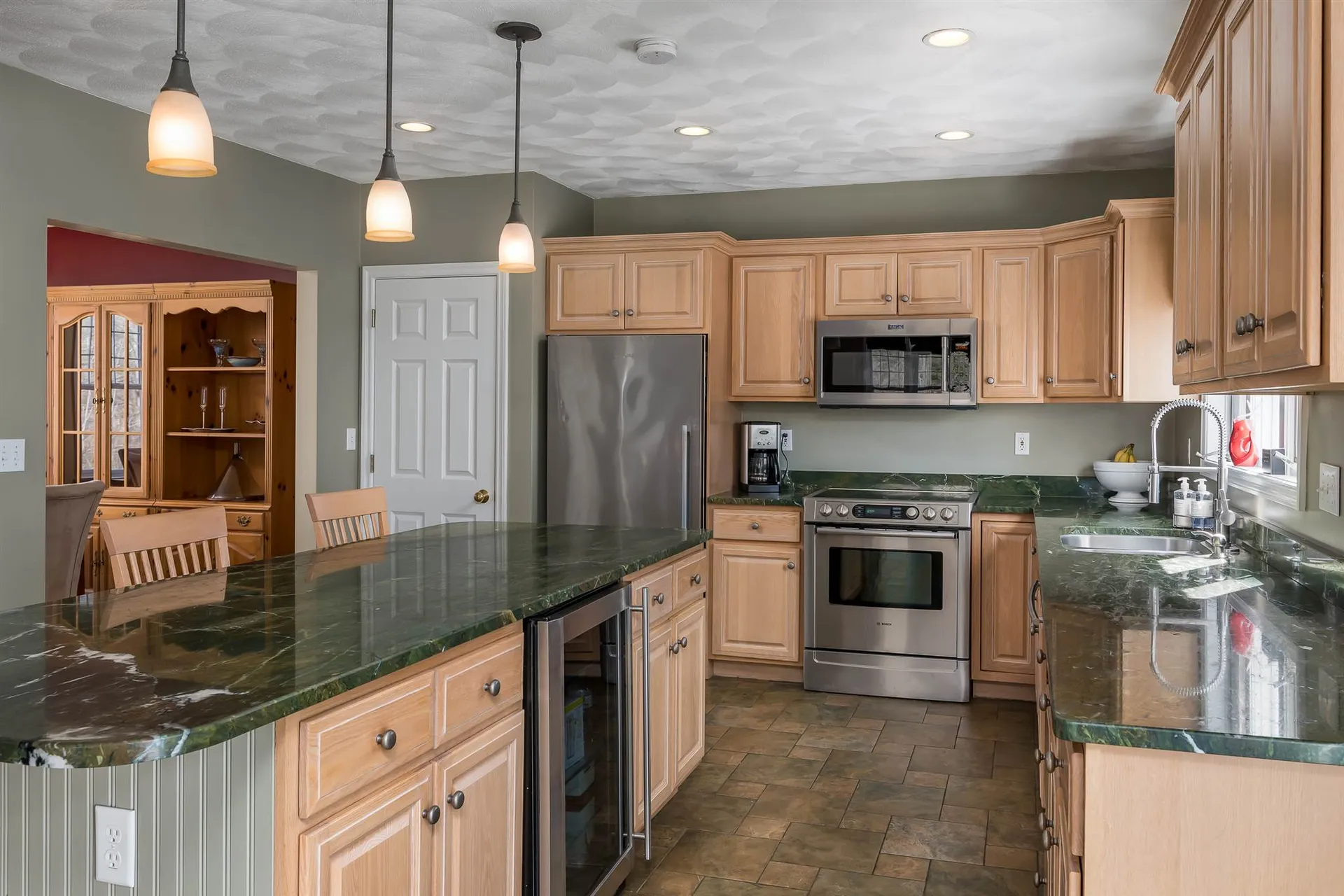 6 Falcone Circle Hampton NH 03842