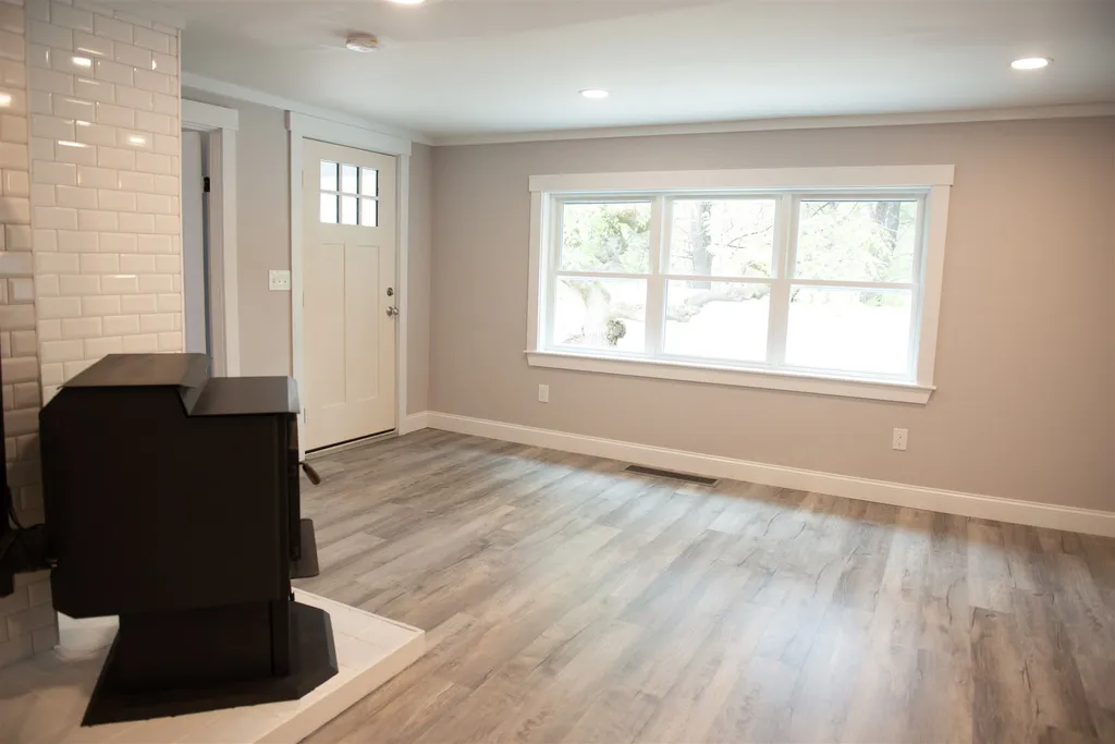 9 Bow Street Northwood NH 03261
