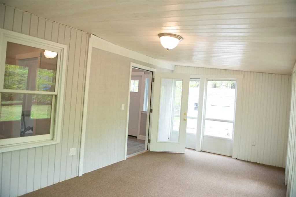 9 Bow Street Northwood NH 03261