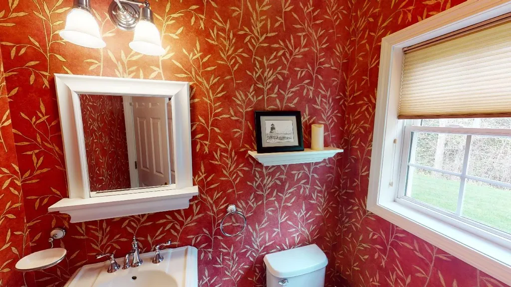 23 Chandler Drive Londonderry NH 03053