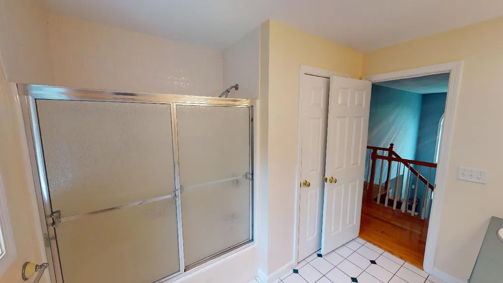 23 Chandler Drive Londonderry NH 03053