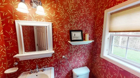 23 Chandler Drive Londonderry NH 03053