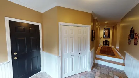 23 Chandler Drive Londonderry NH 03053