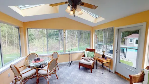 23 Chandler Drive Londonderry NH 03053