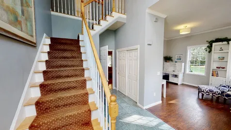 23 Chandler Drive Londonderry NH 03053