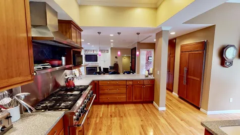 23 Chandler Drive Londonderry NH 03053