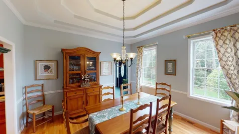 23 Chandler Drive Londonderry NH 03053