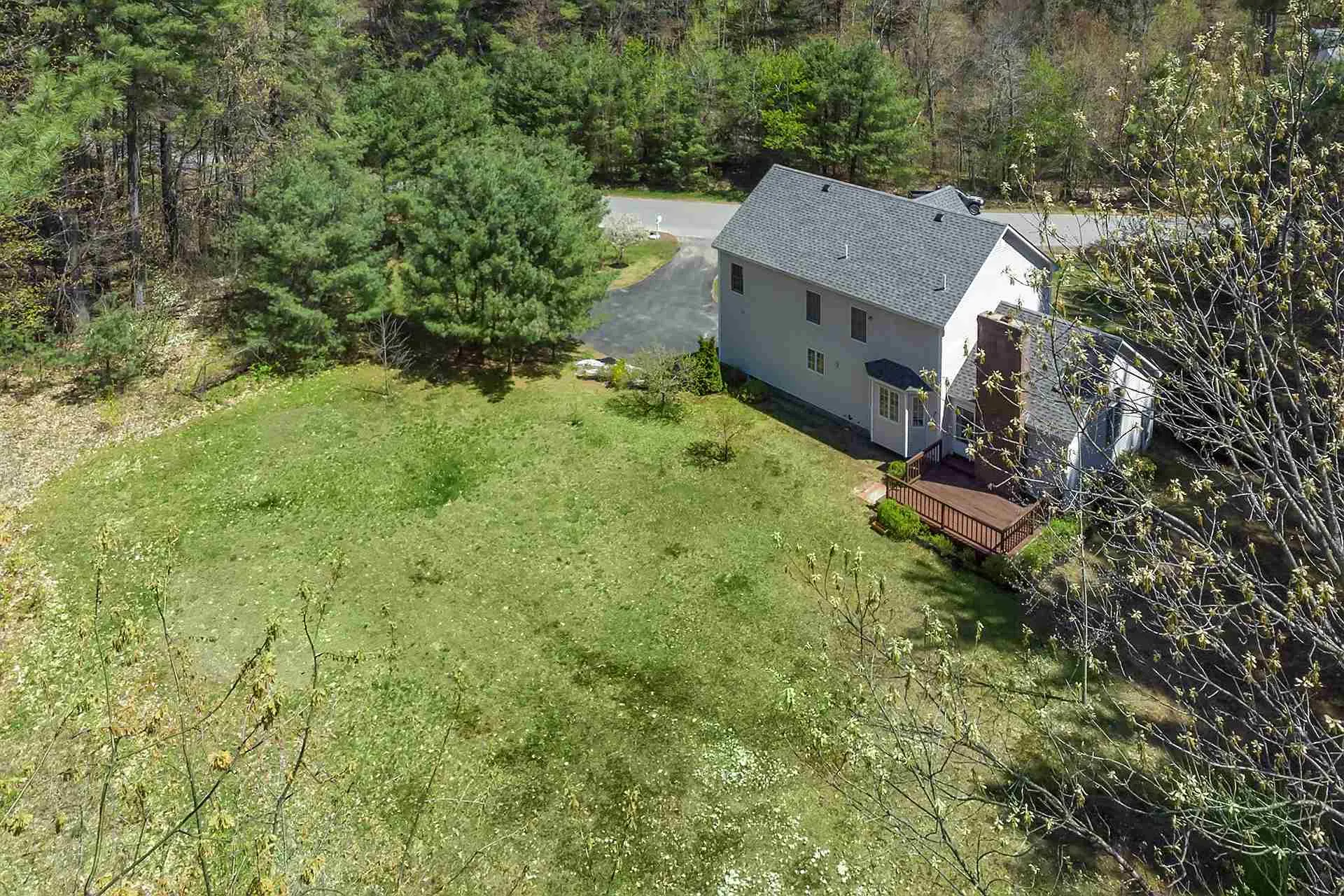 2 Burbank Road Londonderry NH 03053