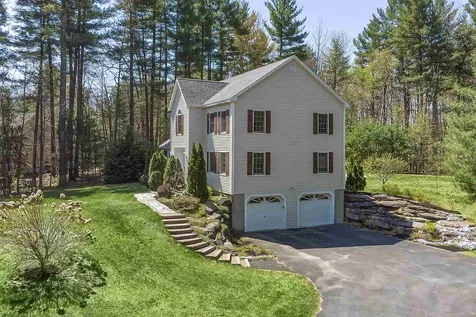 2 Burbank Road Londonderry NH 03053