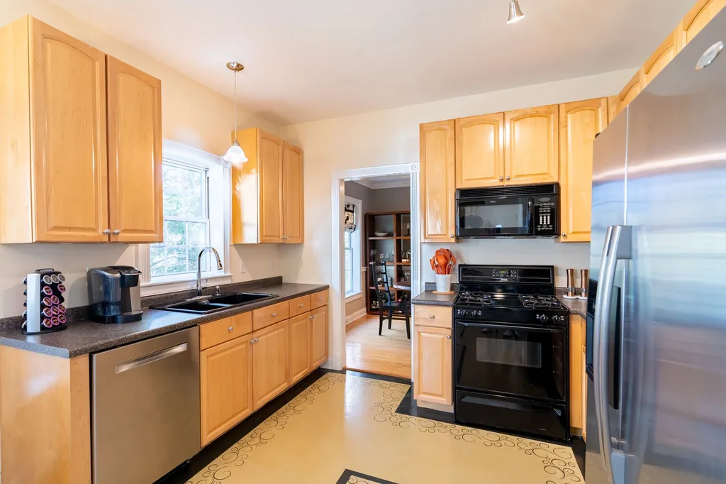 23 Kearsarge Lane Merrimack NH 03054