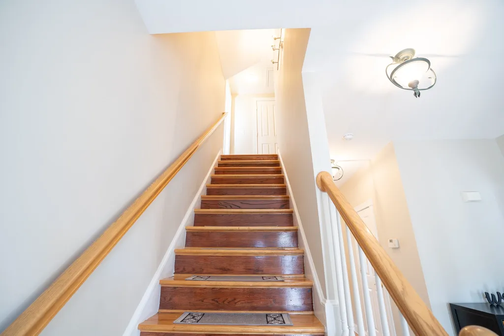 23 Kearsarge Lane Merrimack NH 03054