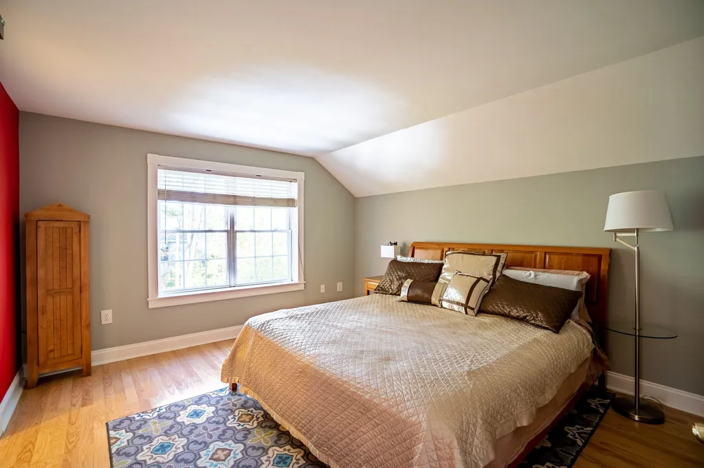 23 Kearsarge Lane Merrimack NH 03054