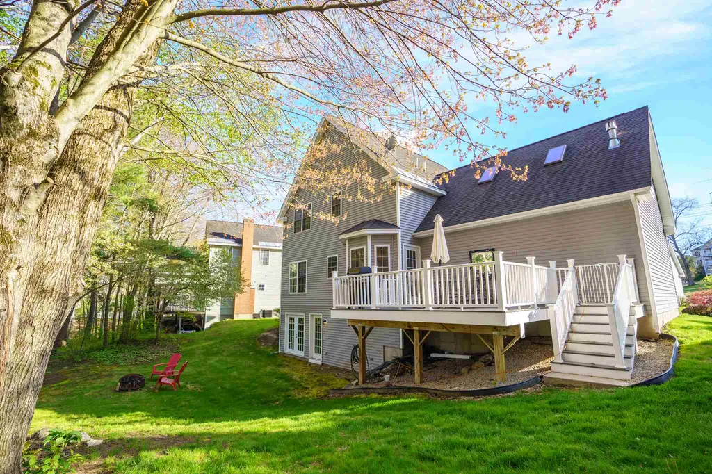 23 Kearsarge Lane Merrimack NH 03054