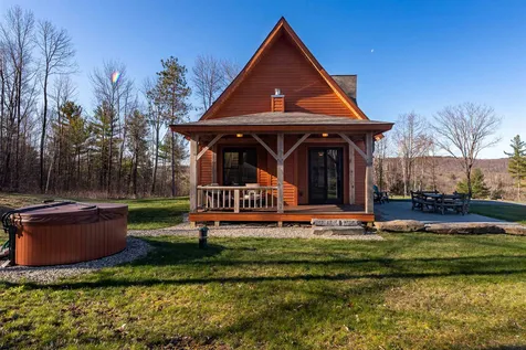 20 Gray Road Hartland VT 05048