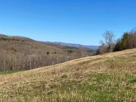 20 Gray Road Hartland VT 05048