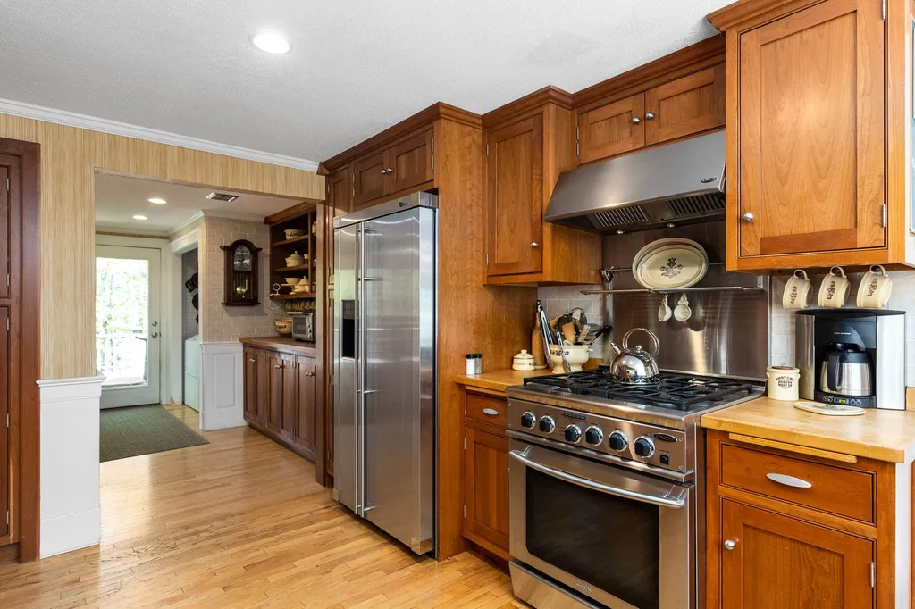 21 Moody Point Drive Newmarket NH 03857