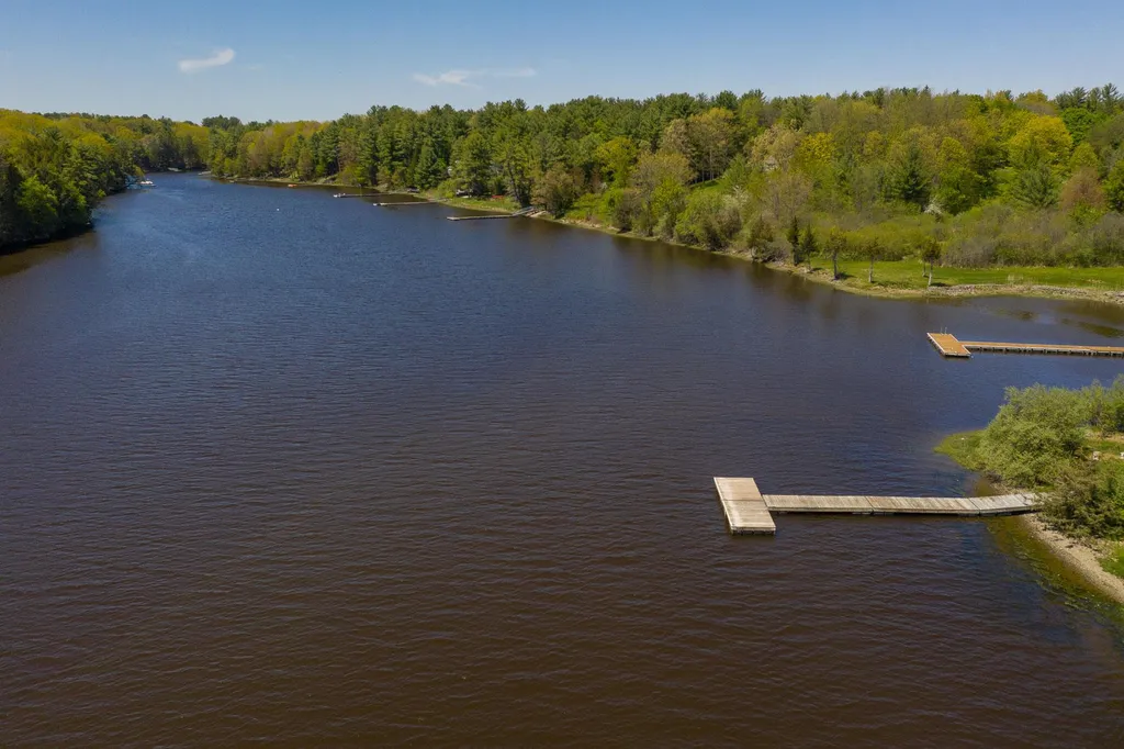 21 Moody Point Drive Newmarket NH 03857