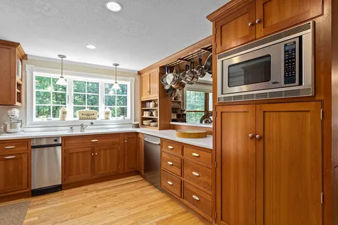 21 Moody Point Drive Newmarket NH 03857