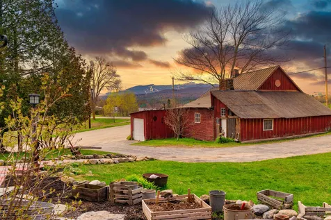 11 Moss Glen Falls Road Stowe VT 05672