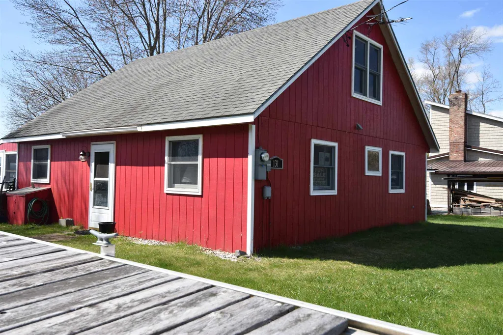 131 Lane's Lane Charlotte VT 05445