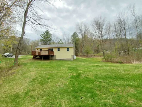 9 Warren Road Enfield NH 03748