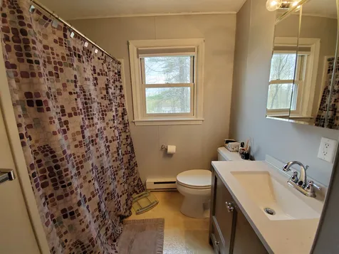 9 Warren Road Enfield NH 03748