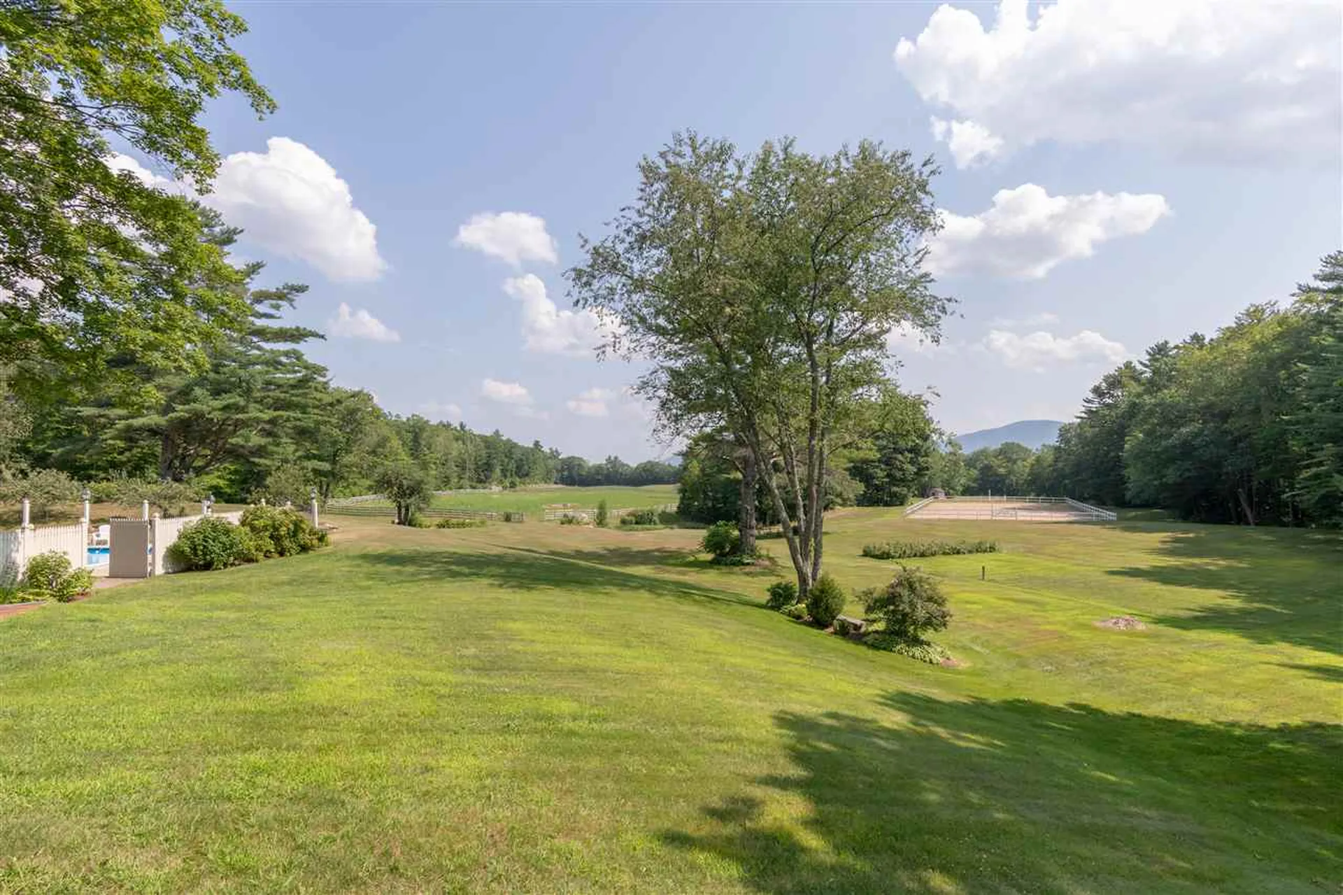 38&00 Gardner Hill Road Tamworth NH 03886