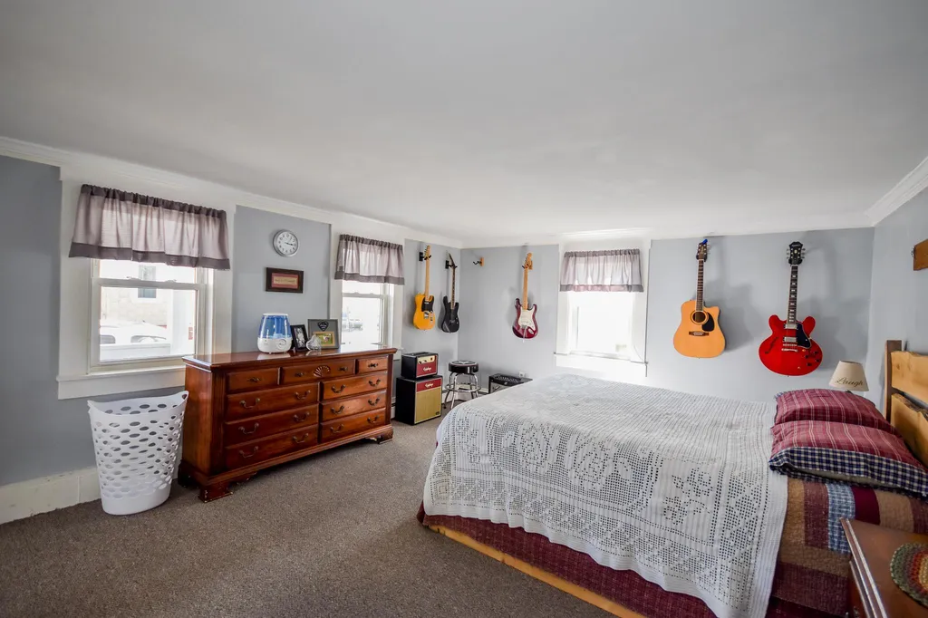 25 South Street Somersworth NH 03878