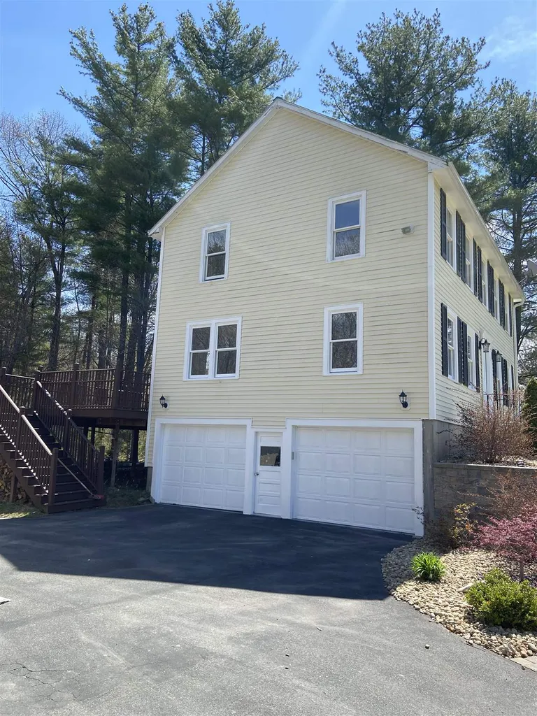 2 Reverend Parker Road Londonderry NH 03053