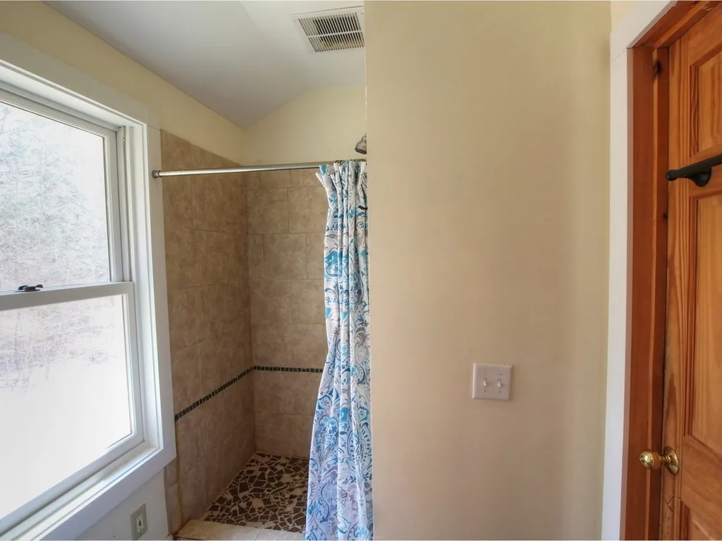 41 Leary Road Jericho VT 05465